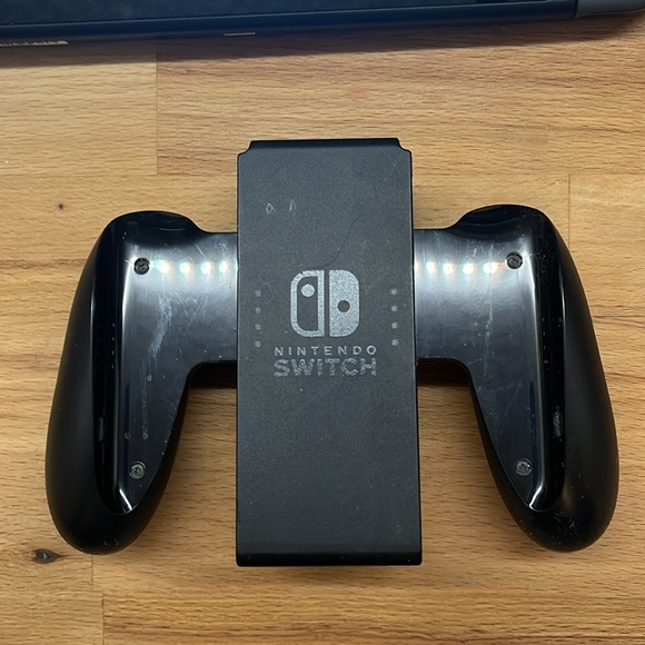 Gray Nintendo Switch With Games - Picture 3 of 9